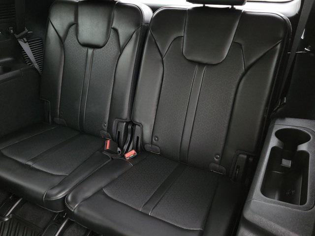 used 2023 Kia Sorento car, priced at $32,674
