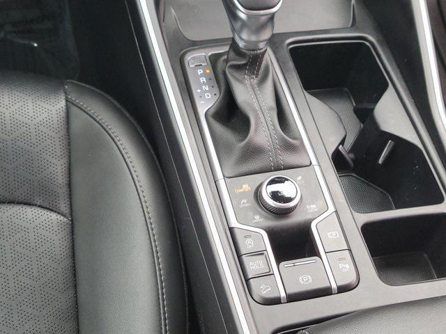 used 2023 Kia Sorento car, priced at $32,674