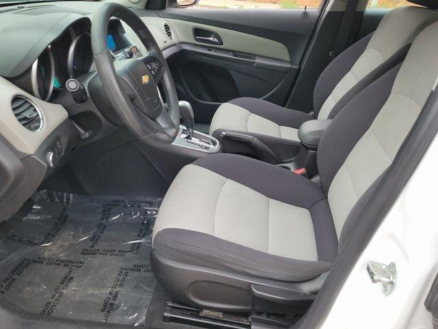 used 2015 Chevrolet Cruze car, priced at $7,674