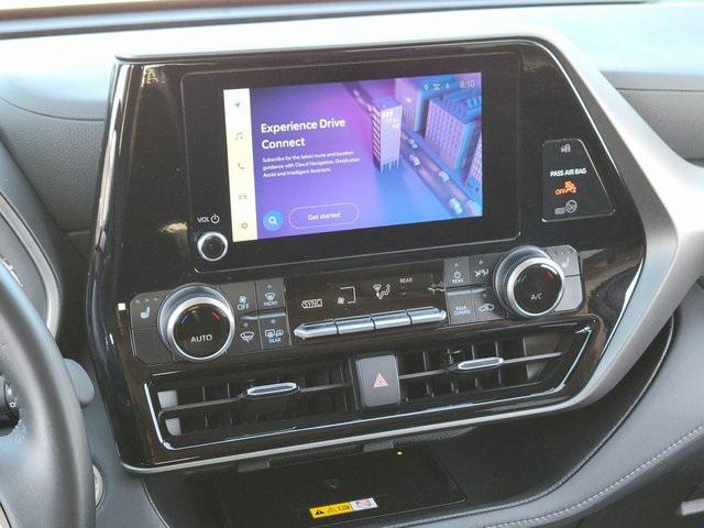 used 2024 Toyota Highlander car, priced at $41,174