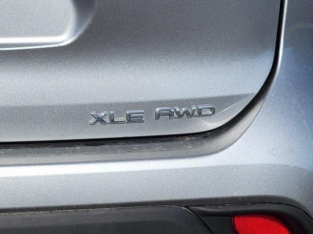 used 2024 Toyota Highlander car, priced at $41,174