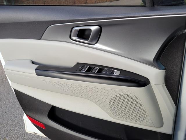 used 2023 Kia Carnival car, priced at $26,674
