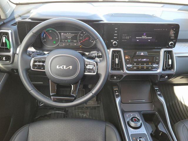 used 2024 Kia Sorento Hybrid car, priced at $33,674