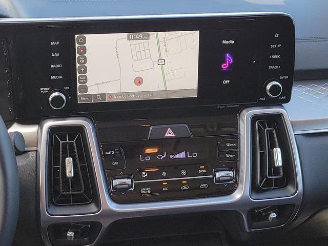 used 2024 Kia Sorento Hybrid car, priced at $33,674