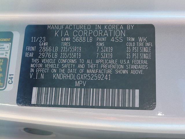 used 2024 Kia Sorento Hybrid car, priced at $33,674