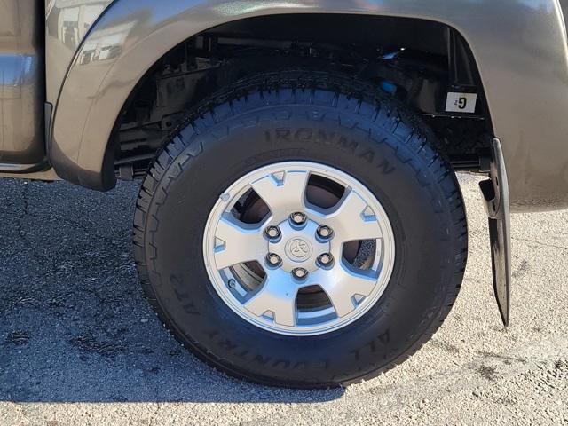 used 2015 Toyota Tacoma car, priced at $23,674