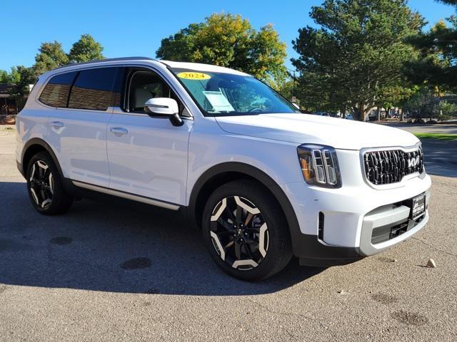 used 2024 Kia Telluride car, priced at $38,674
