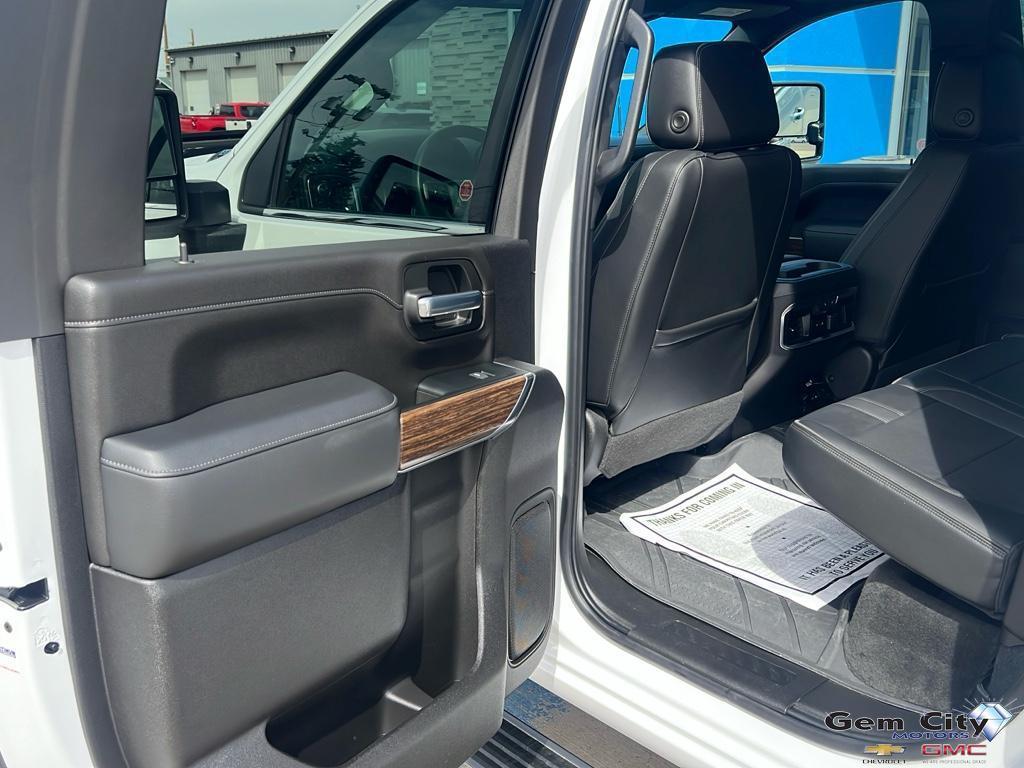 used 2023 Chevrolet Silverado 3500 car, priced at $70,999