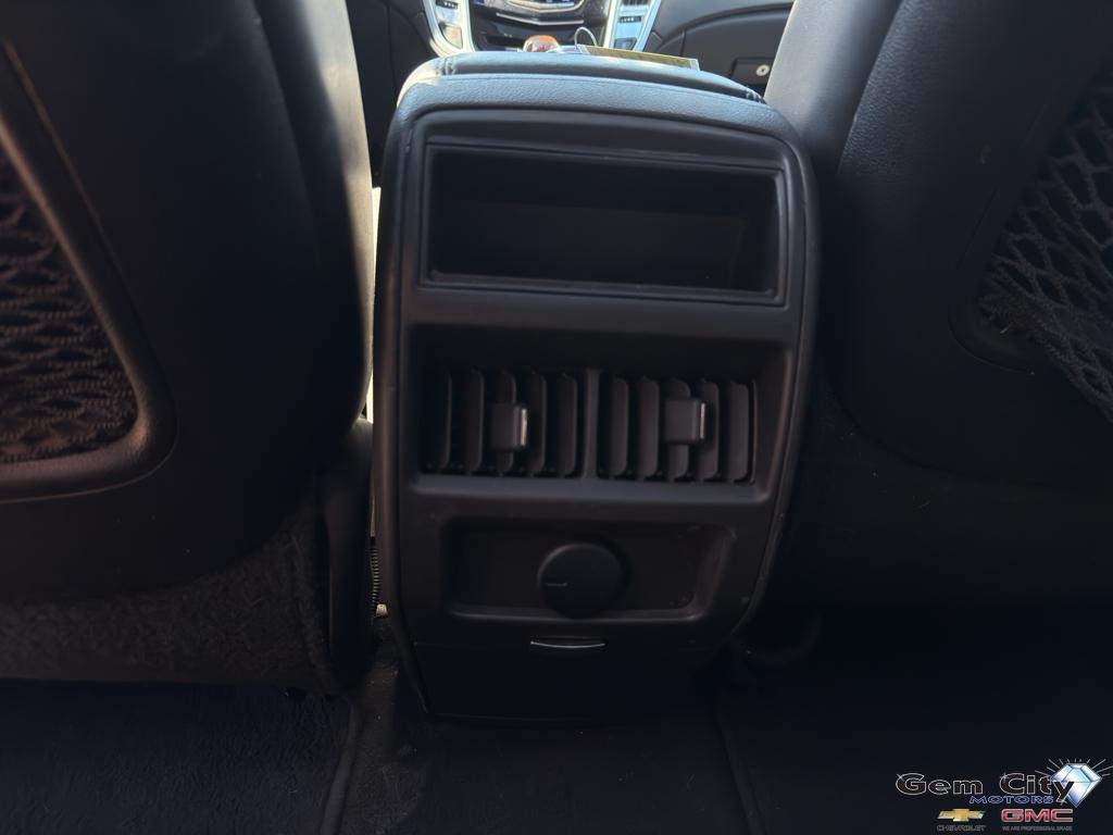 used 2015 Cadillac SRX car