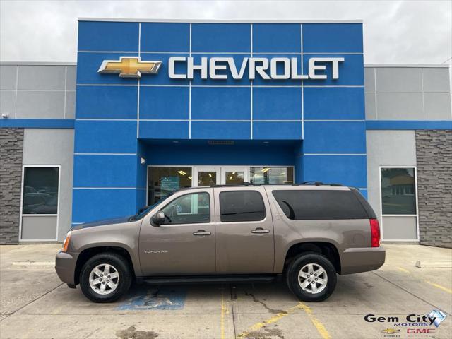 used 2013 GMC Yukon XL car, priced at $10,999