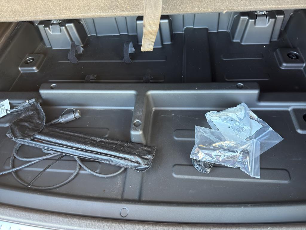 used 2022 GMC Yukon XL car