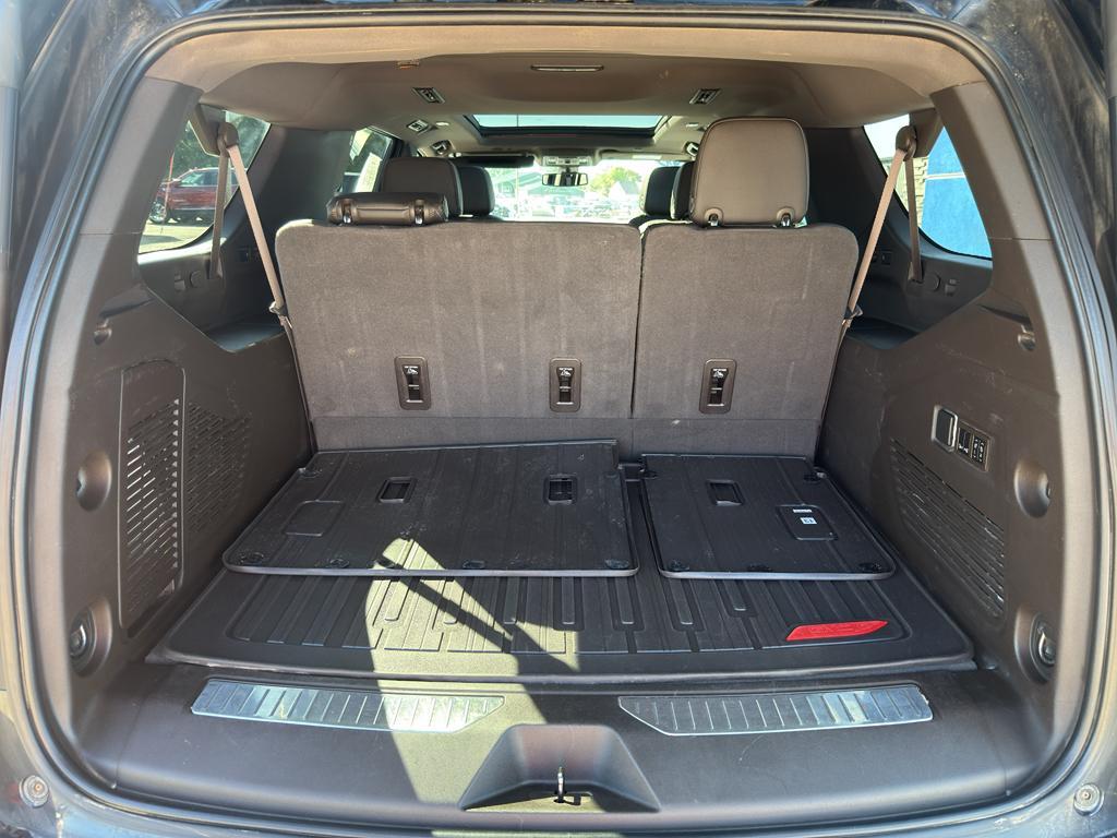 used 2022 GMC Yukon XL car