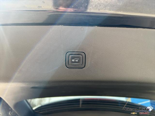 used 2021 Chevrolet Traverse car, priced at $39,500