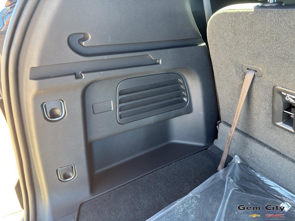 used 2025 Chevrolet Traverse car