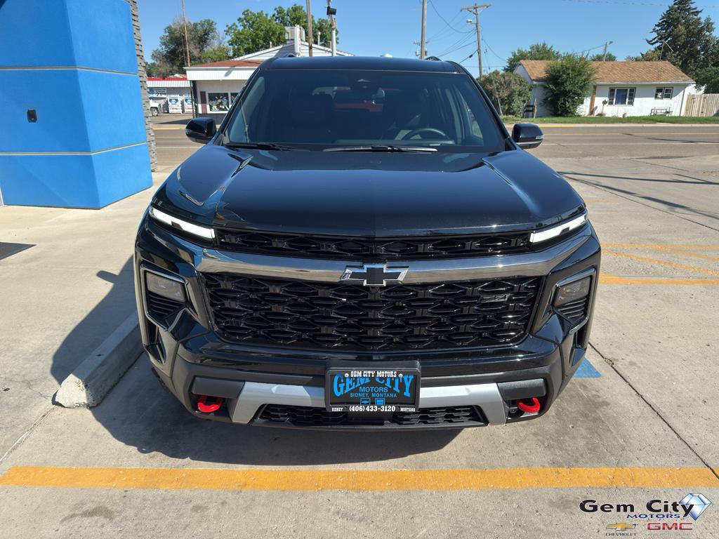 used 2025 Chevrolet Traverse car