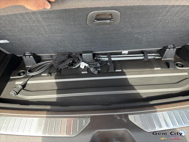 used 2022 GMC Yukon car