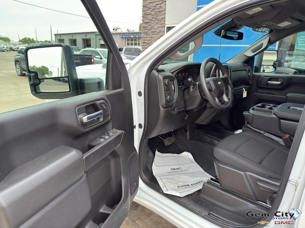 new 2025 Chevrolet Silverado 3500 car, priced at $64,452