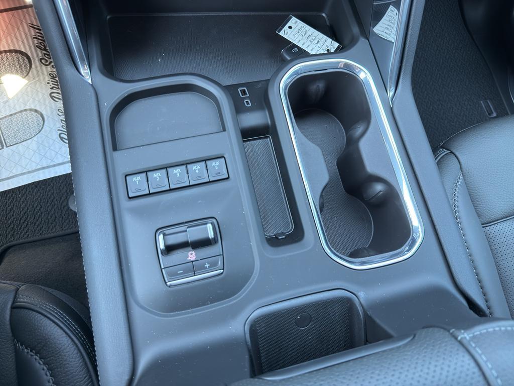 new 2025 GMC Sierra 2500 car, priced at $90,080