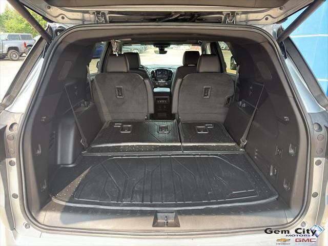 used 2023 Chevrolet Traverse car