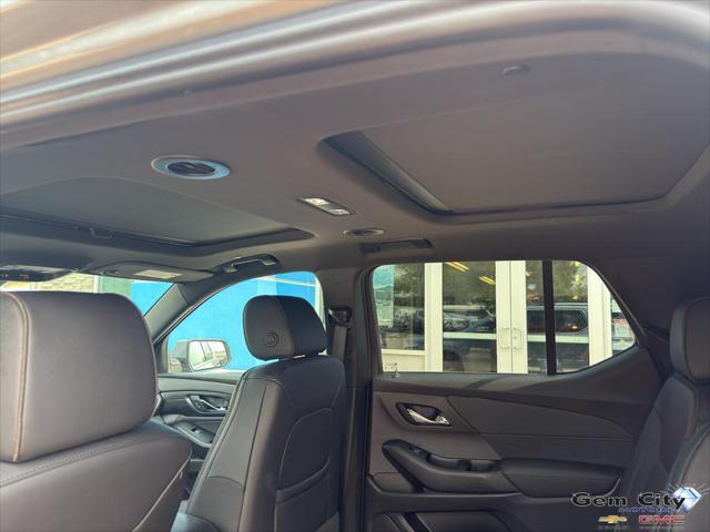 used 2023 Chevrolet Traverse car