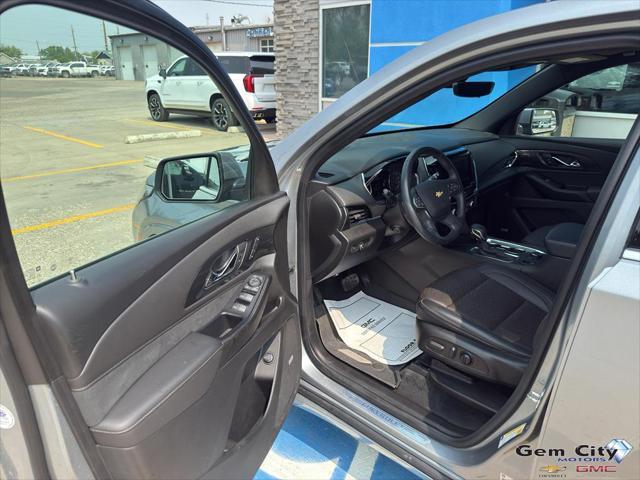 used 2023 Chevrolet Traverse car