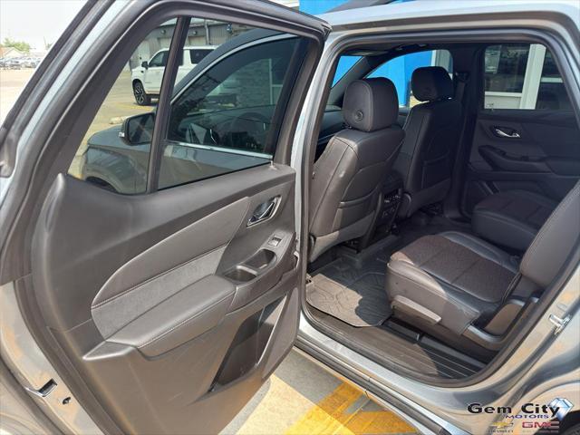 used 2023 Chevrolet Traverse car