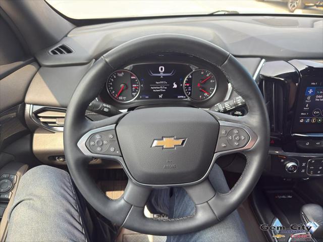 used 2023 Chevrolet Traverse car