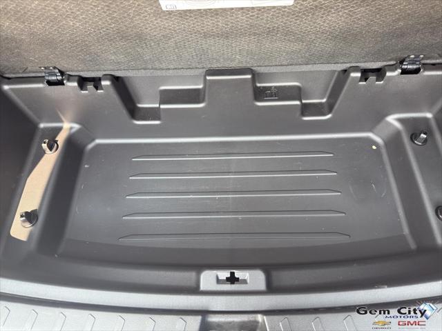 used 2023 Chevrolet Traverse car