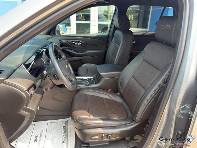 used 2023 Chevrolet Traverse car