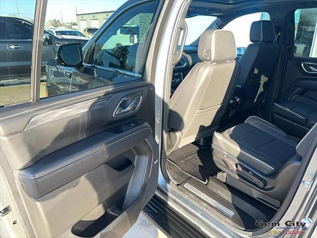 used 2022 GMC Yukon XL car