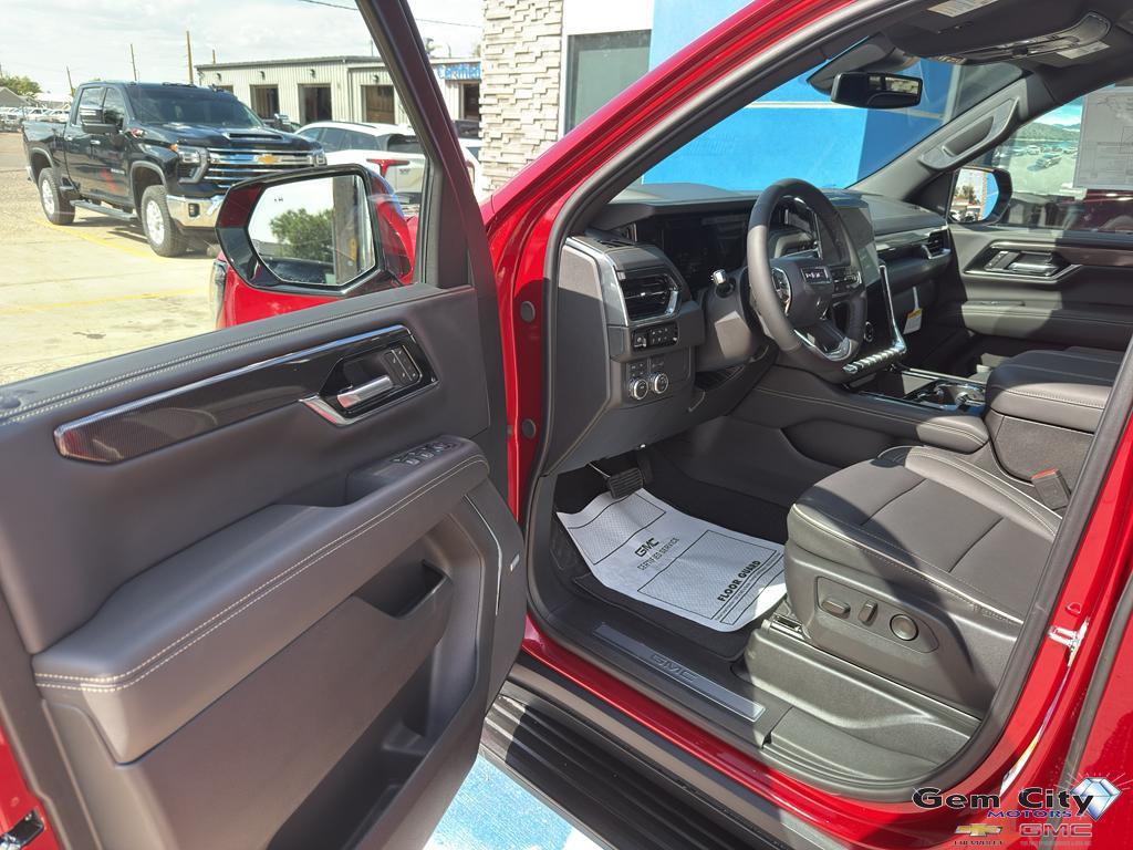 new 2025 GMC Yukon car, priced at $76,985