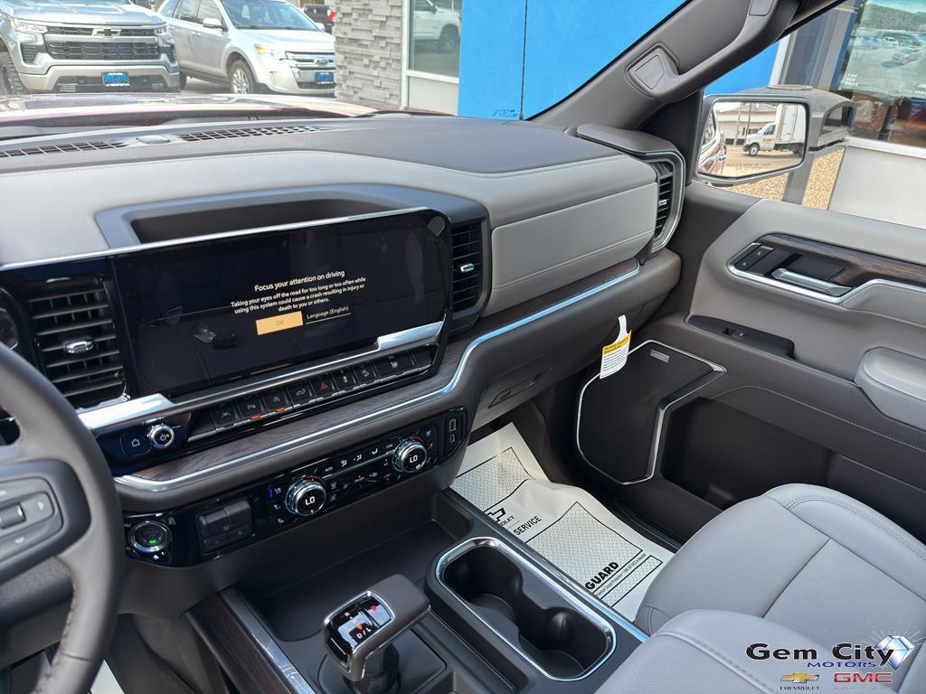 new 2025 GMC Sierra 1500 car, priced at $64,380