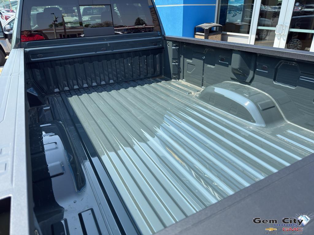 new 2025 Chevrolet Silverado 2500 car, priced at $63,015
