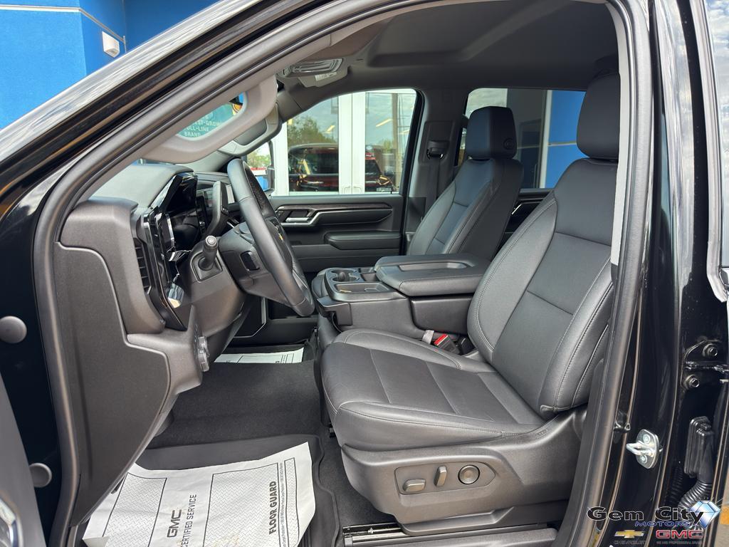 used 2024 Chevrolet Silverado 2500 car