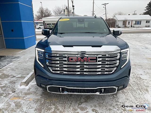 new 2025 GMC Sierra 1500 car, priced at $73,599