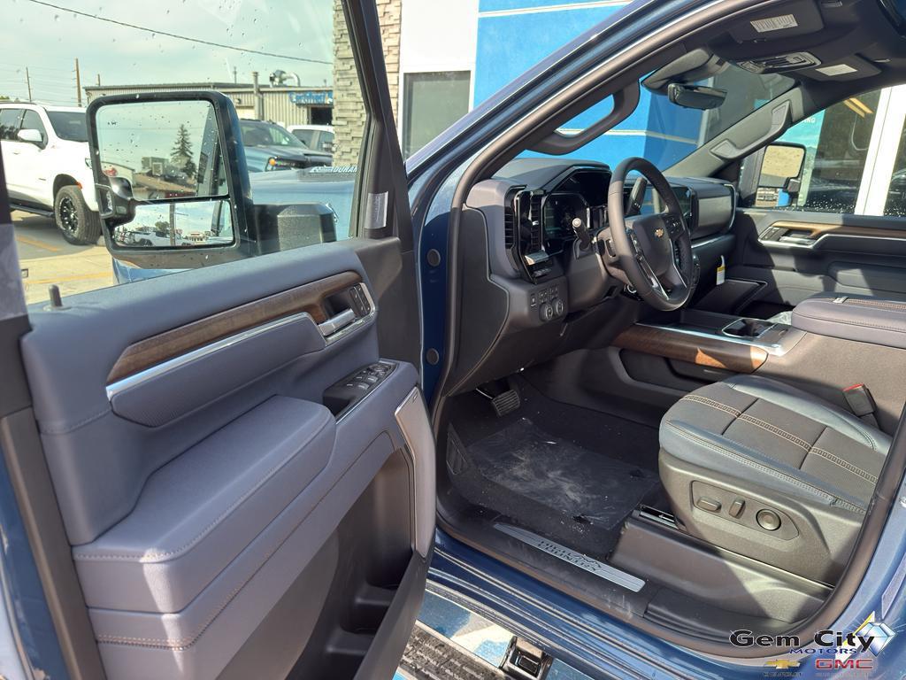 new 2026 Chevrolet Silverado 3500 car, priced at $92,505
