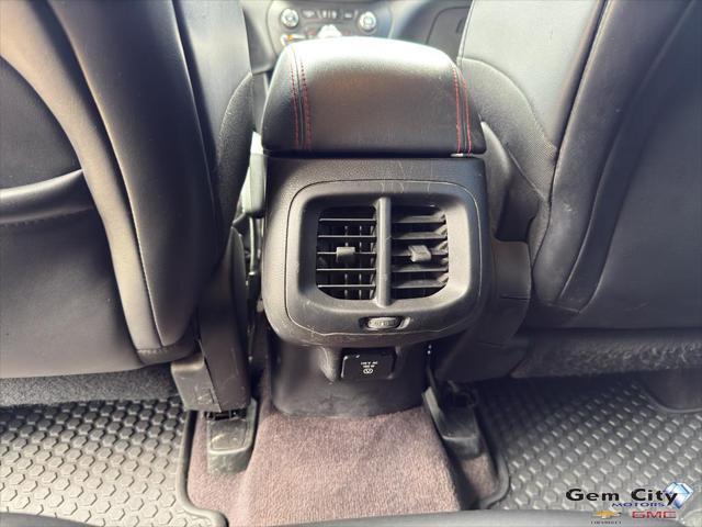 used 2017 Jeep Cherokee car