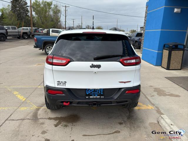 used 2017 Jeep Cherokee car