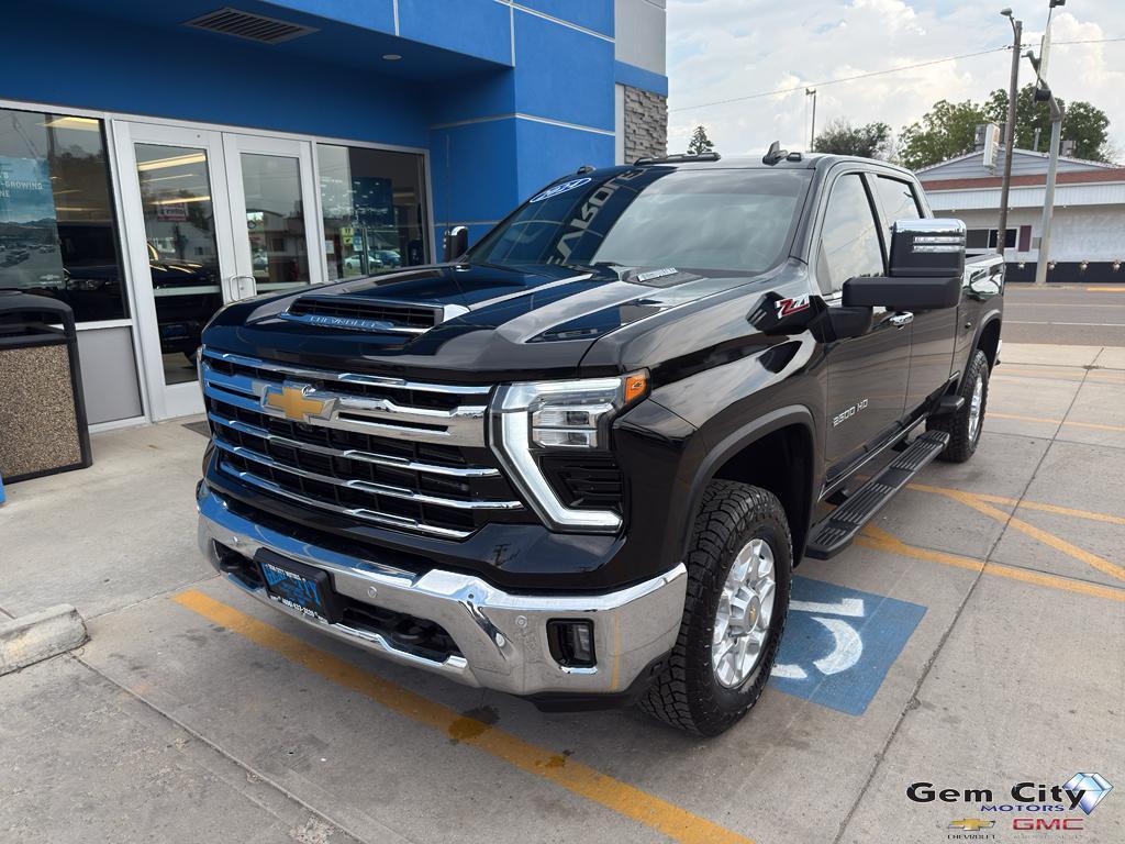 used 2024 Chevrolet Silverado 2500 car