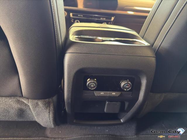 new 2025 Chevrolet Traverse car, priced at $55,270