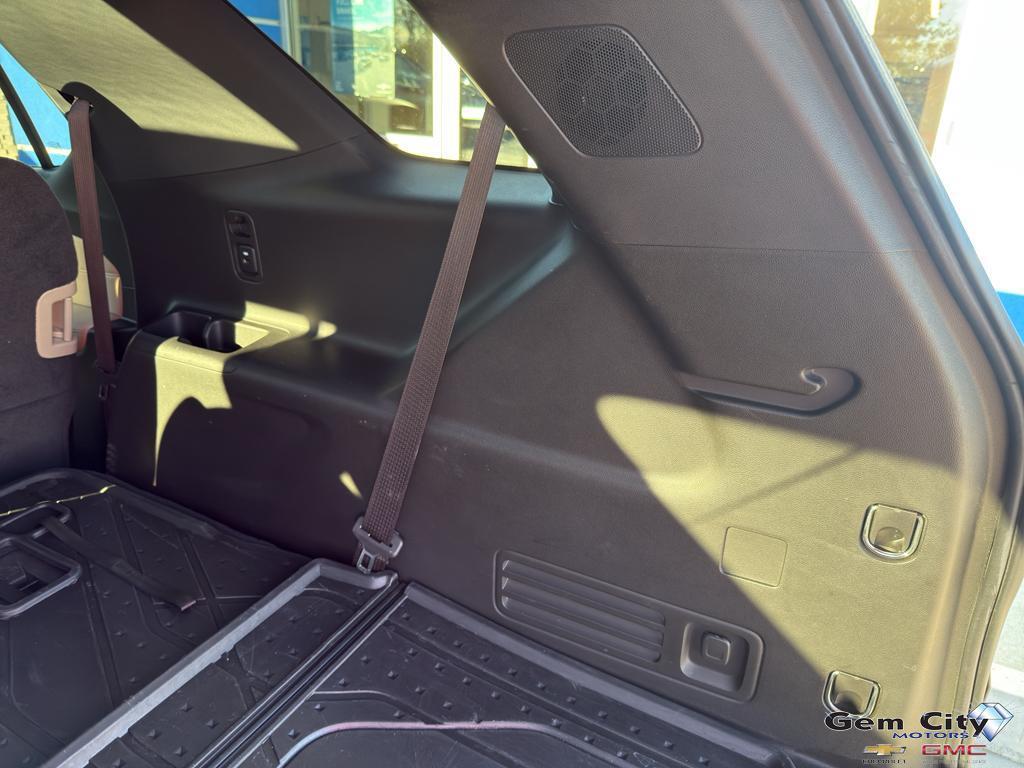 used 2023 Chevrolet Traverse car