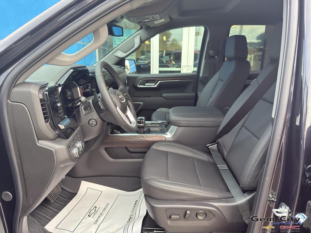 new 2026 GMC Sierra 1500 car, priced at $65,690