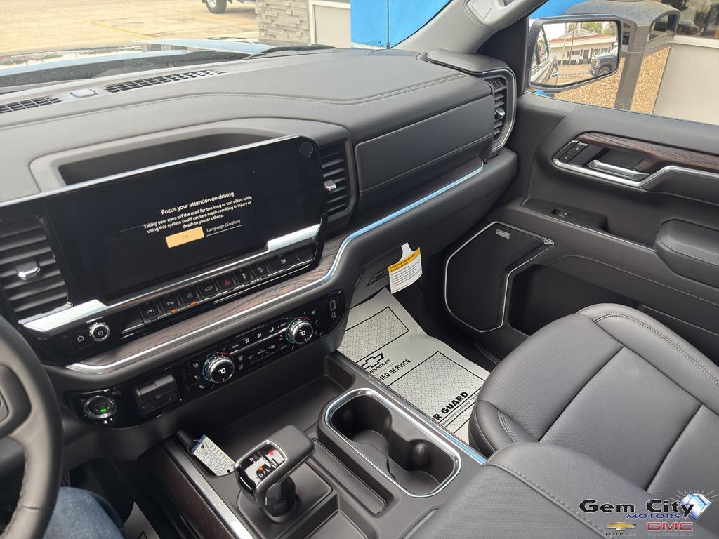 new 2026 GMC Sierra 1500 car, priced at $65,690