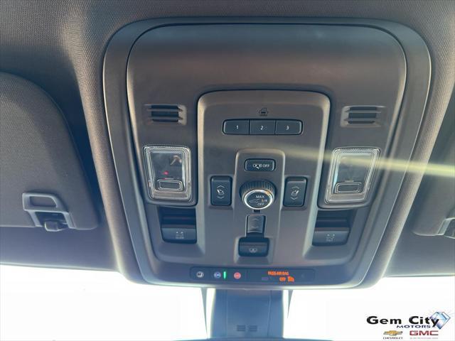 used 2022 GMC Yukon XL car, priced at $63,752