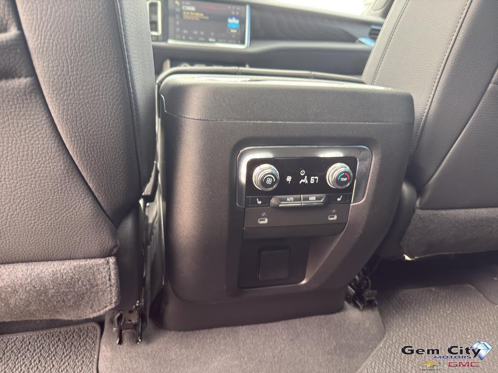 used 2024 GMC Yukon car