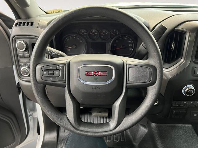 new 2025 GMC Sierra 1500 car, priced at $44,921