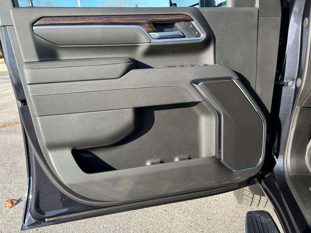 new 2026 GMC Sierra 2500 car, priced at $74,655