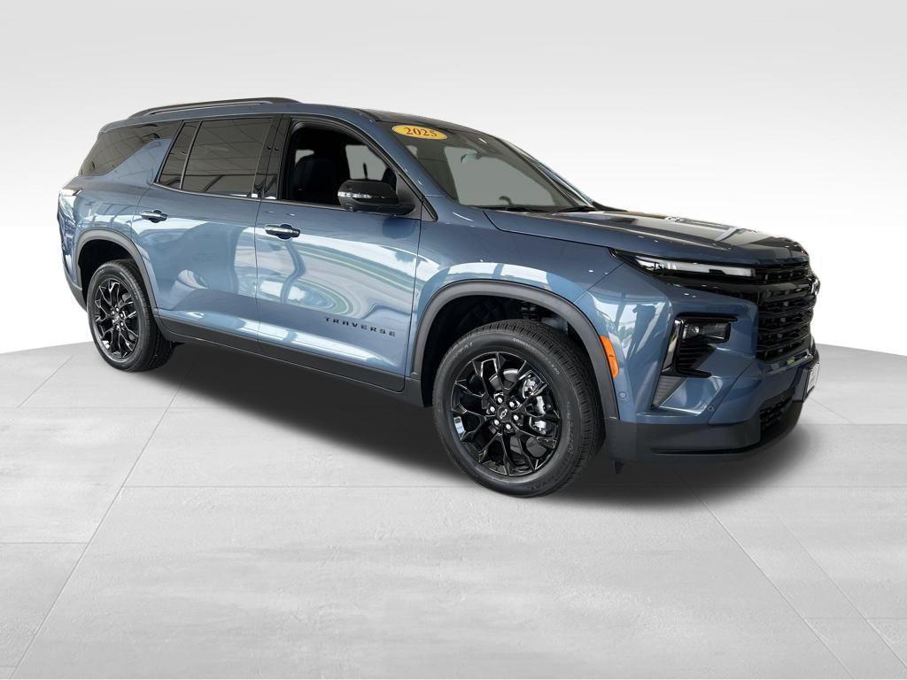 new 2025 Chevrolet Traverse car, priced at $45,988