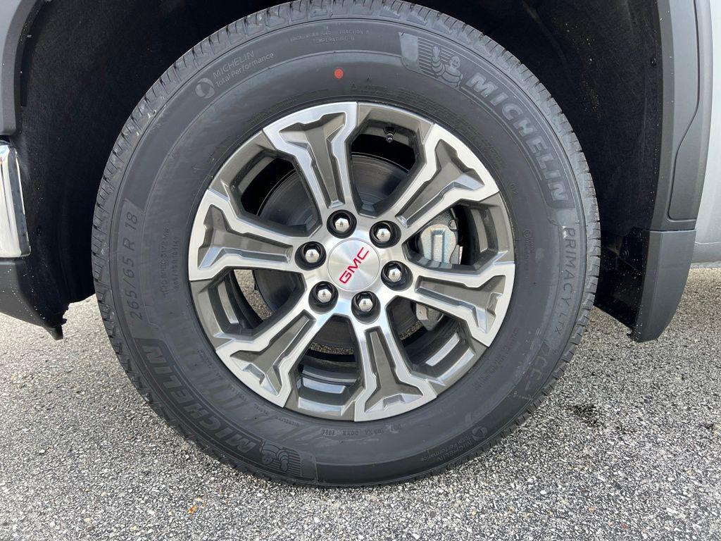 new 2026 GMC Sierra 1500 car, priced at $56,988