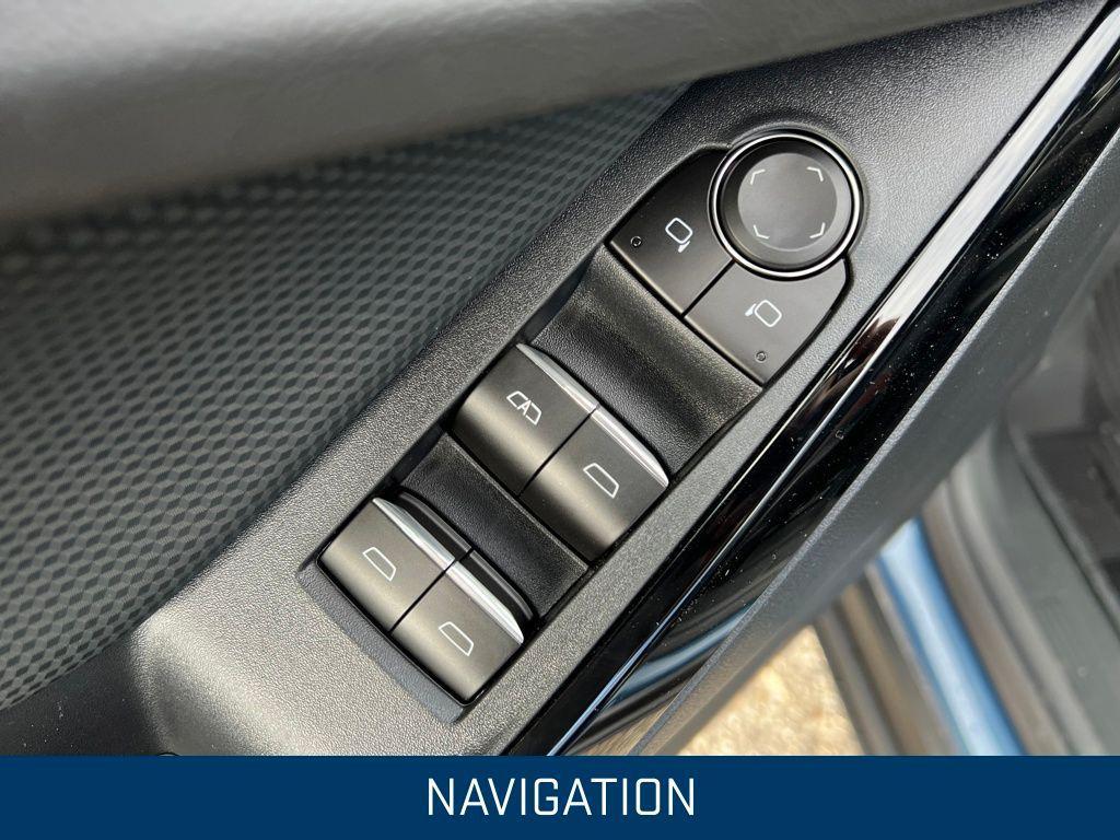 new 2026 Chevrolet Equinox car, priced at $39,215